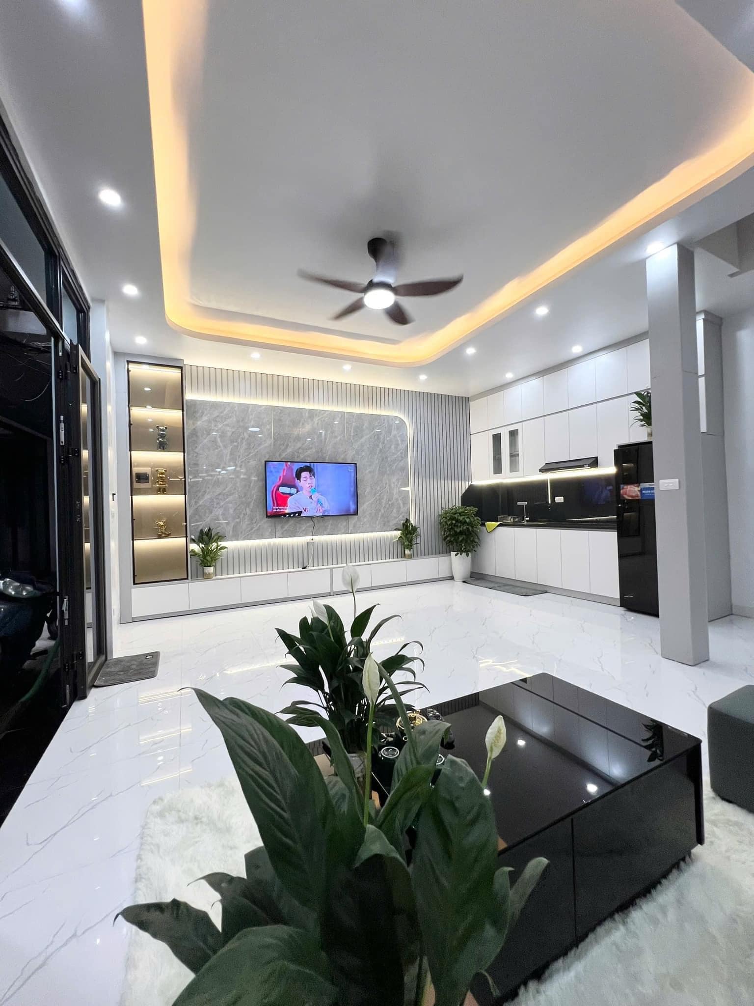 👉🏻👉🏻👉🏻ĐỈNH CỦA ĐỈNH👈🏻👈🏻👈🏻 💡💡💡Nhà Đẹp Như Khách Sạn, Ngõ Đẹp, Rộng, Thoáng - Mặt Tiền Siêu Rộng, Gần Các Phố, Ô Chợ Dừa, Xã Đàn, Tôn Đức Thắng, Vị Trí Trung Tâm Giao Thông Thuận Tiện💡💡💡