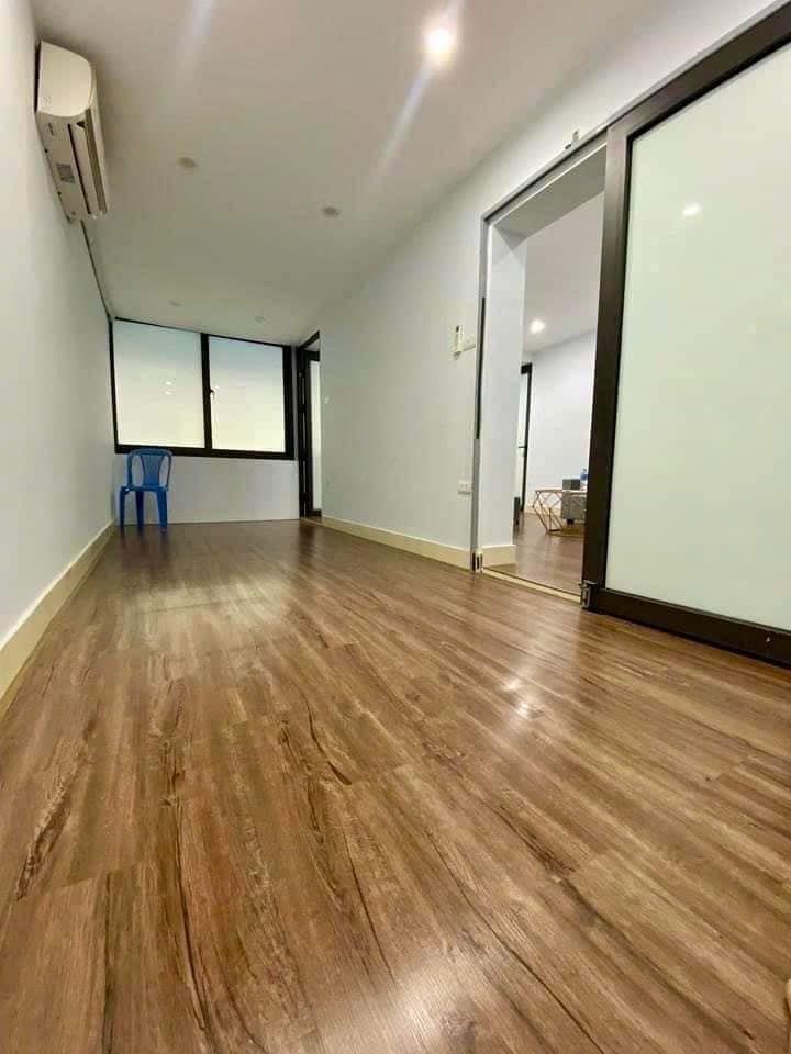 BÁN TẬP THỂ 8/3 - HAI BÀ TRƯNG, 2 NGỦ, 2WC, DT 60M, THOÁNG SÁNG, Ở NGAY.