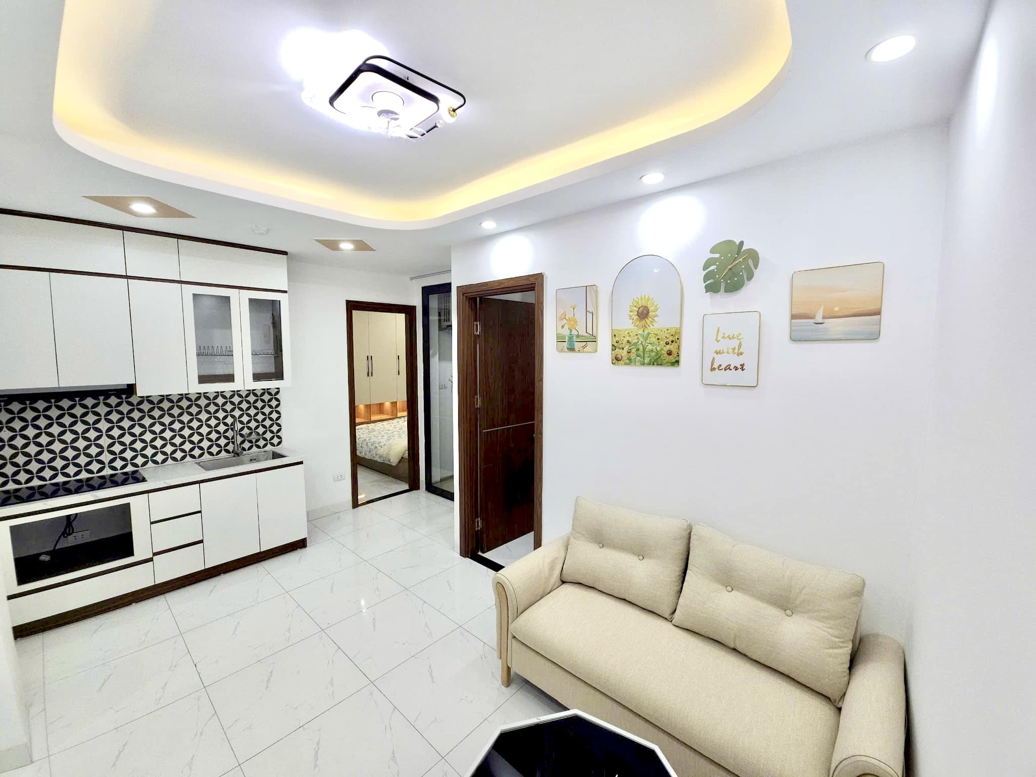 Chính chủ Bán căn hộ 1P - 2p ngủ tại Xuân La - Võ Chí Công 52m2 cực kì đẹp